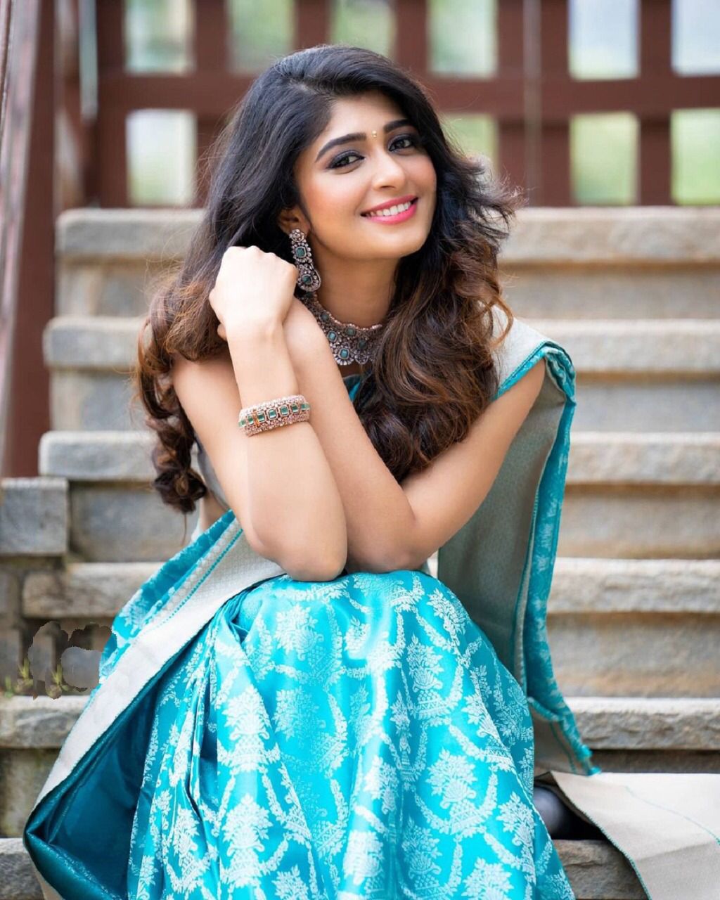 Outstanding Firozi Soft Banarasi Silk Saree With Prettiest Blouse Piece