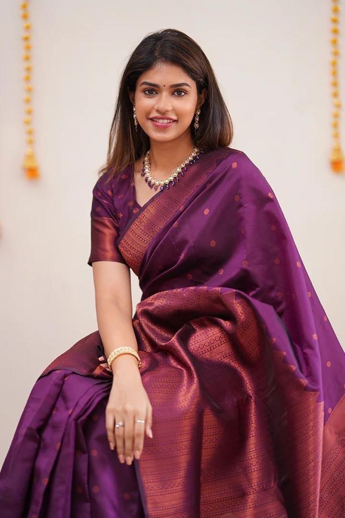 Imaginative Purple Soft Silk Saree With Comely Blouse Piece