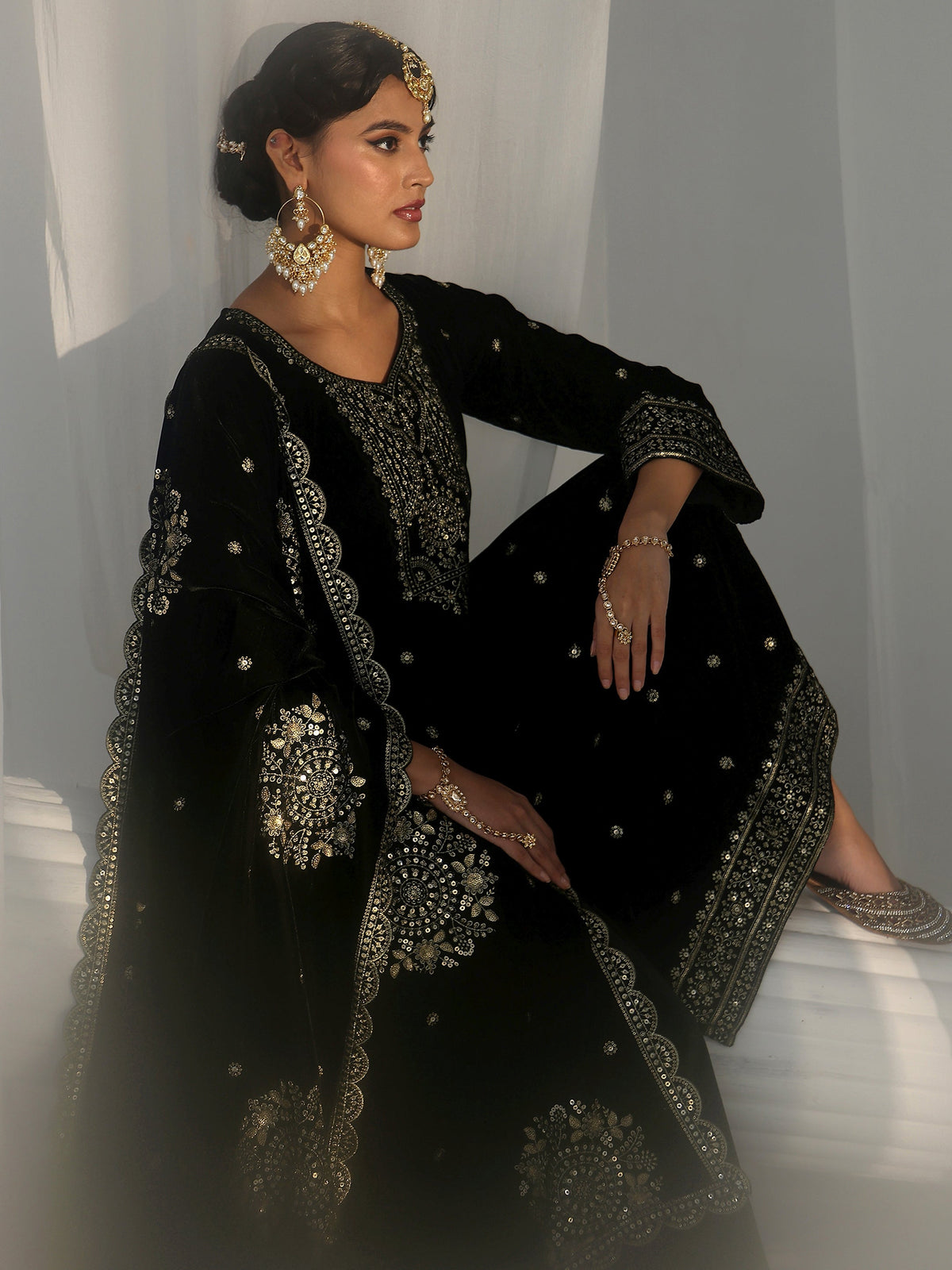 Anouk Black Embroidered Velvet Straight Suit Set