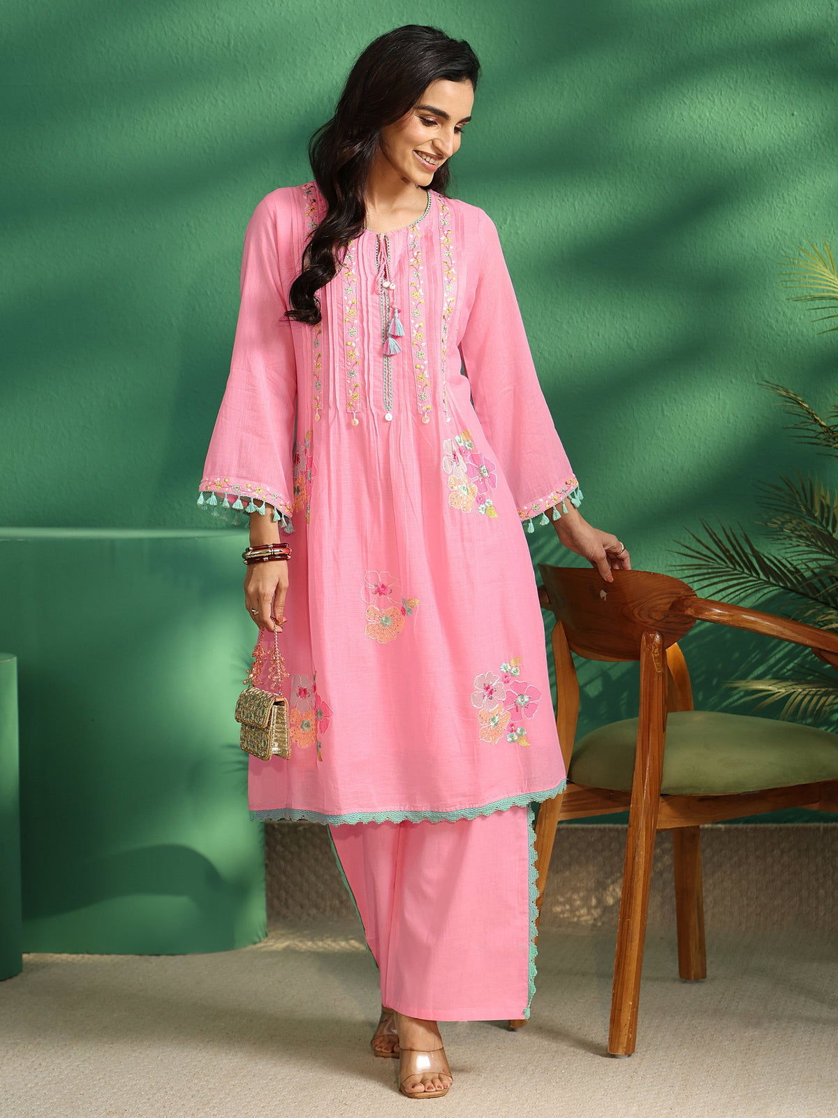 Anouk Bubblegum Pink Floral Embroidered Co-Ord Set