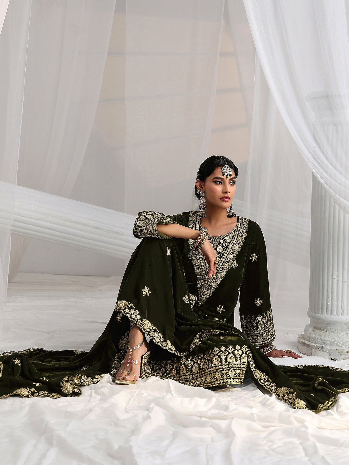 Anouk Forest Green Yoke Design Velvet Straight Suit Set