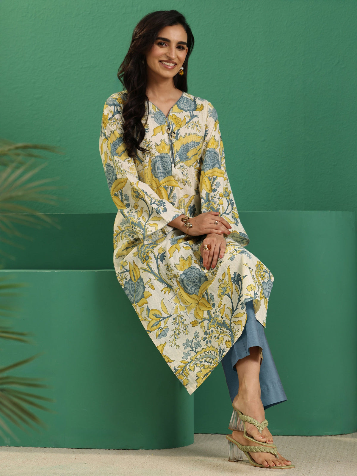 Anouk Off White Floral Printed Cotton Straight Kurta