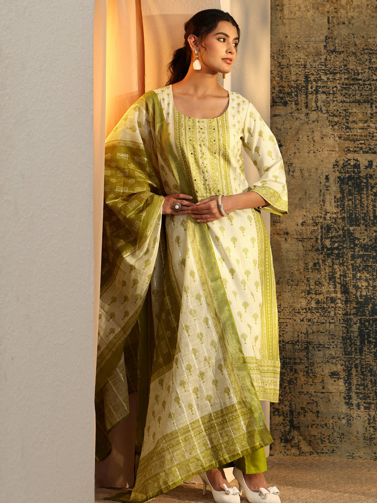 Anouk Off White Floral Printed Linen Straight Suit Set