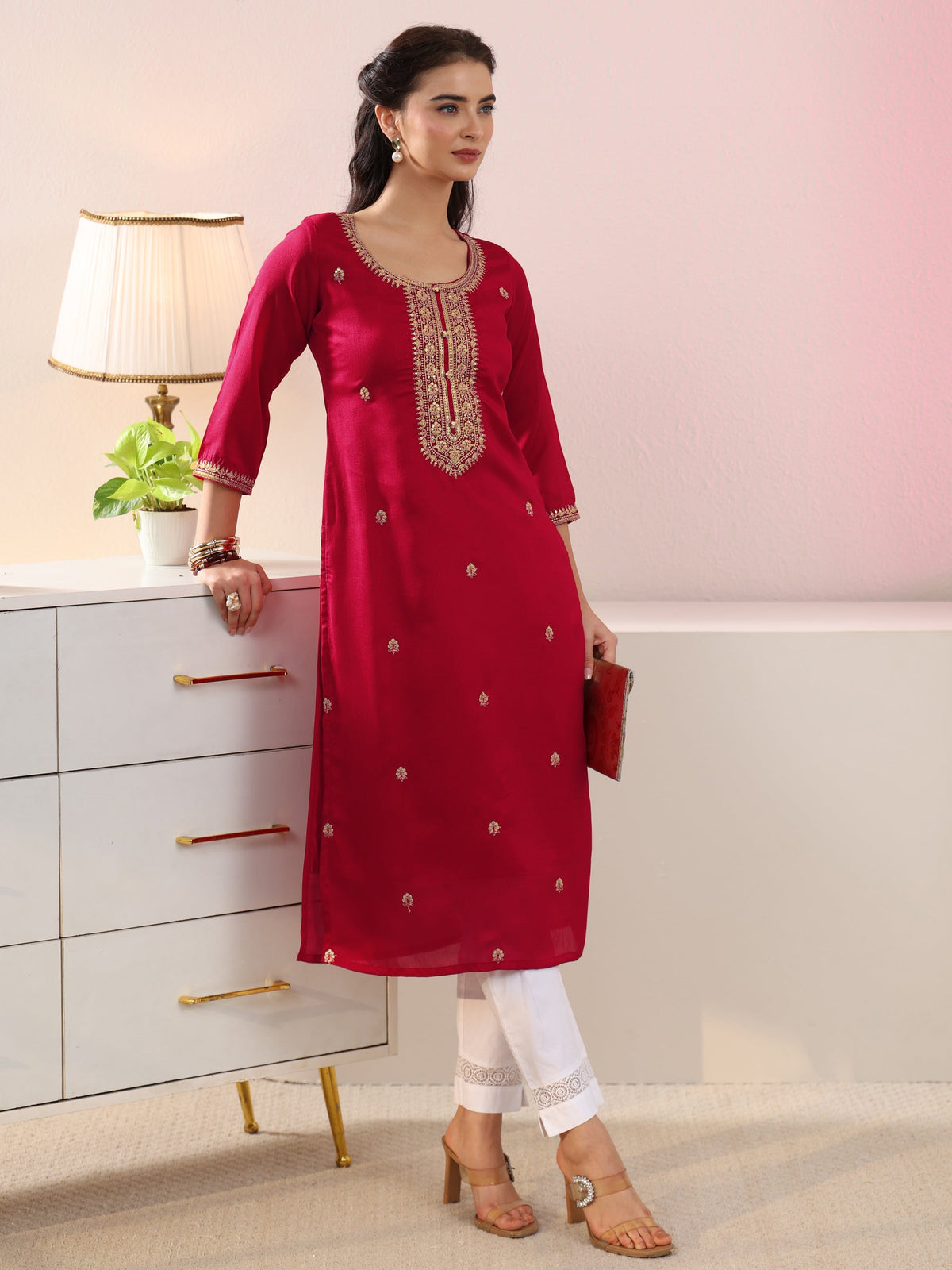Anouk Red Floral Embroidered Silk Blend Straight Kurta