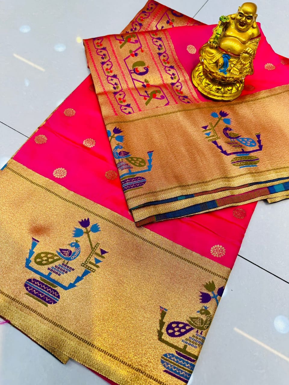 Stylish Dark Pink Paithani Silk Saree With Stunner Blouse Piece