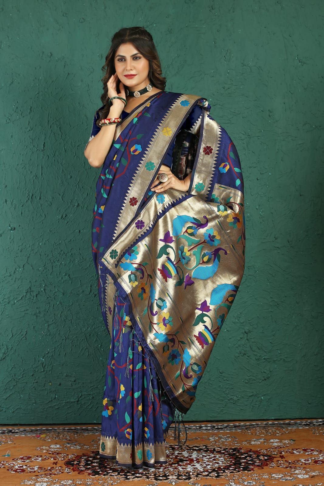 Surreptitious Navy Blue Paithani Silk Saree With Magnetic Blouse Piece