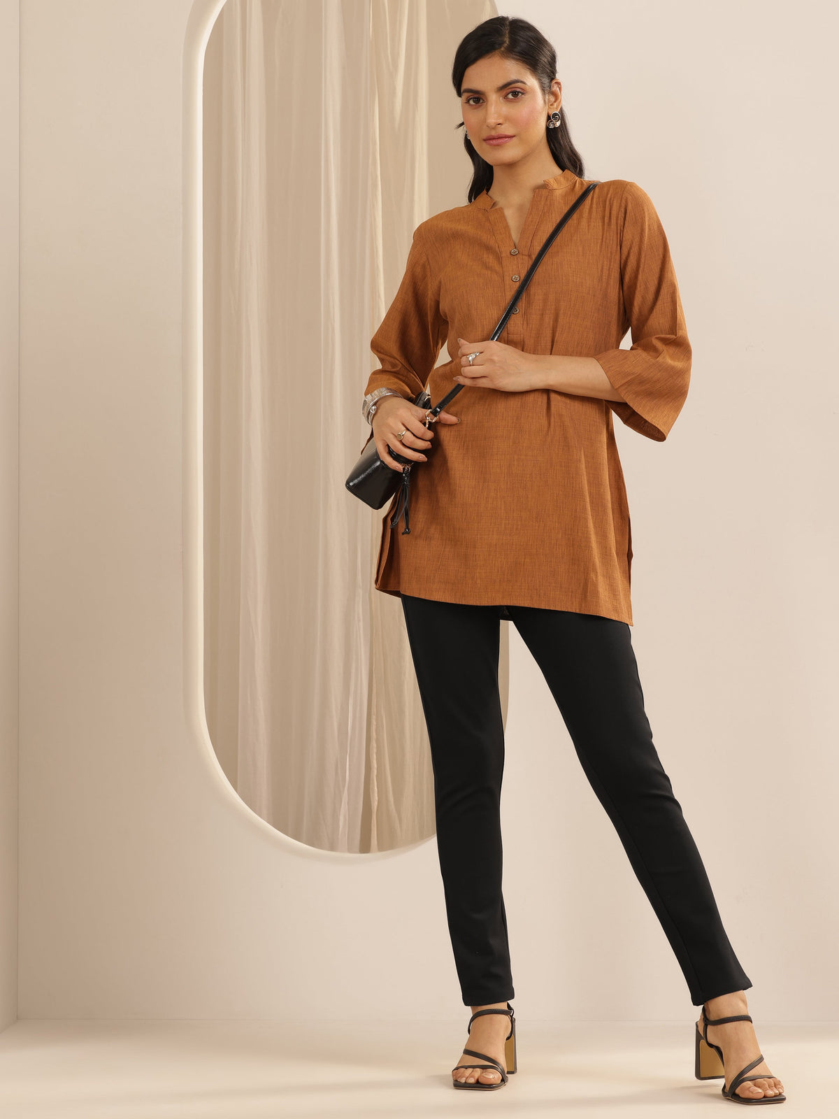 Anouk Black Solid Rayon Blend Jegging