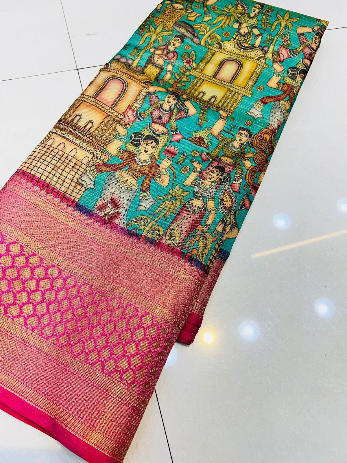 Ethnic Sea Green Kalamkari Printed Saree With Confounding Blouse Piece