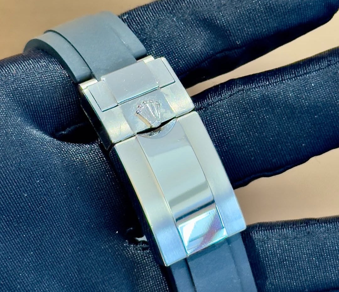 Role_x Tiger Silver Belt Watch