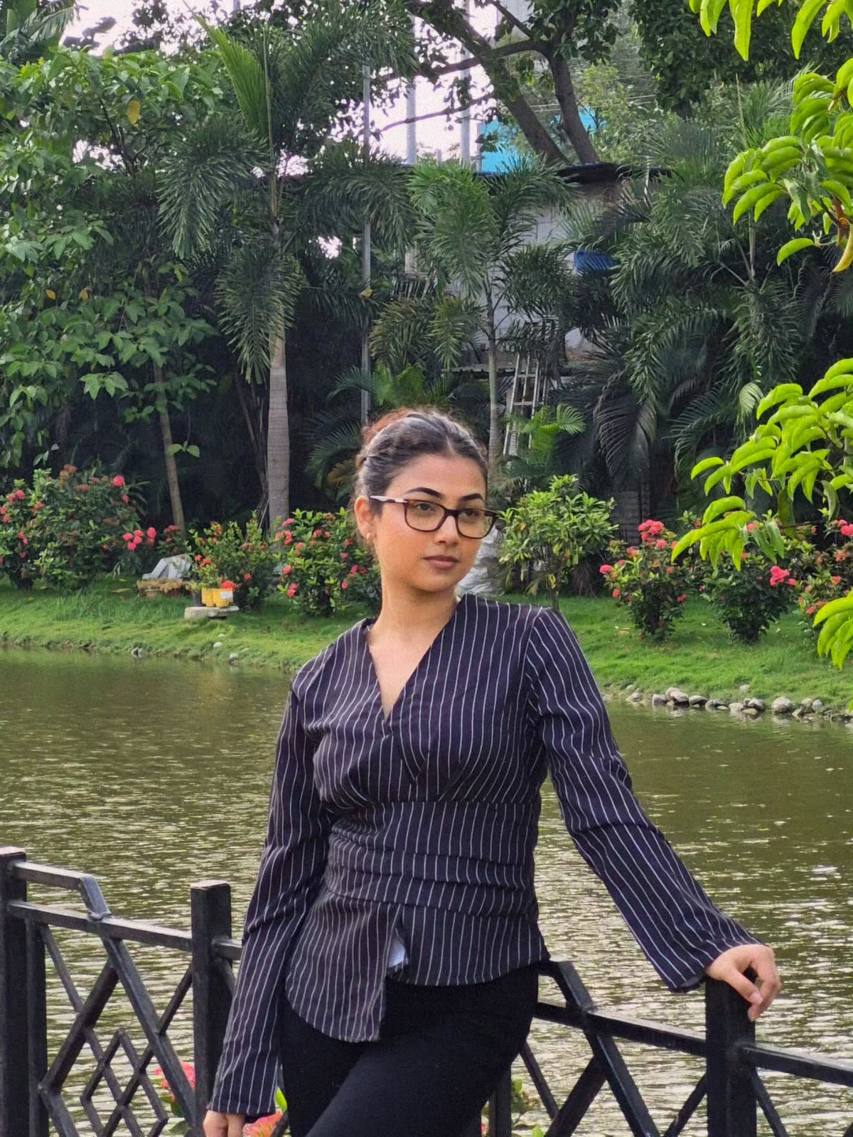 Notch Lapel Neck Striped Full Sleeve Top in Black