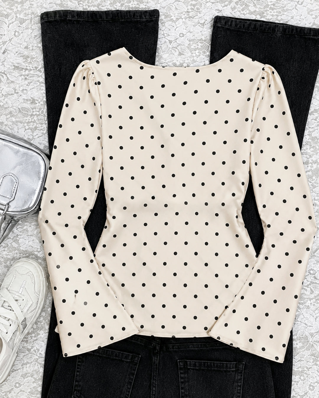 V-Neck Fitted Straight Hem Polka Dot Print Full Sleeves Crop Top in Cream
