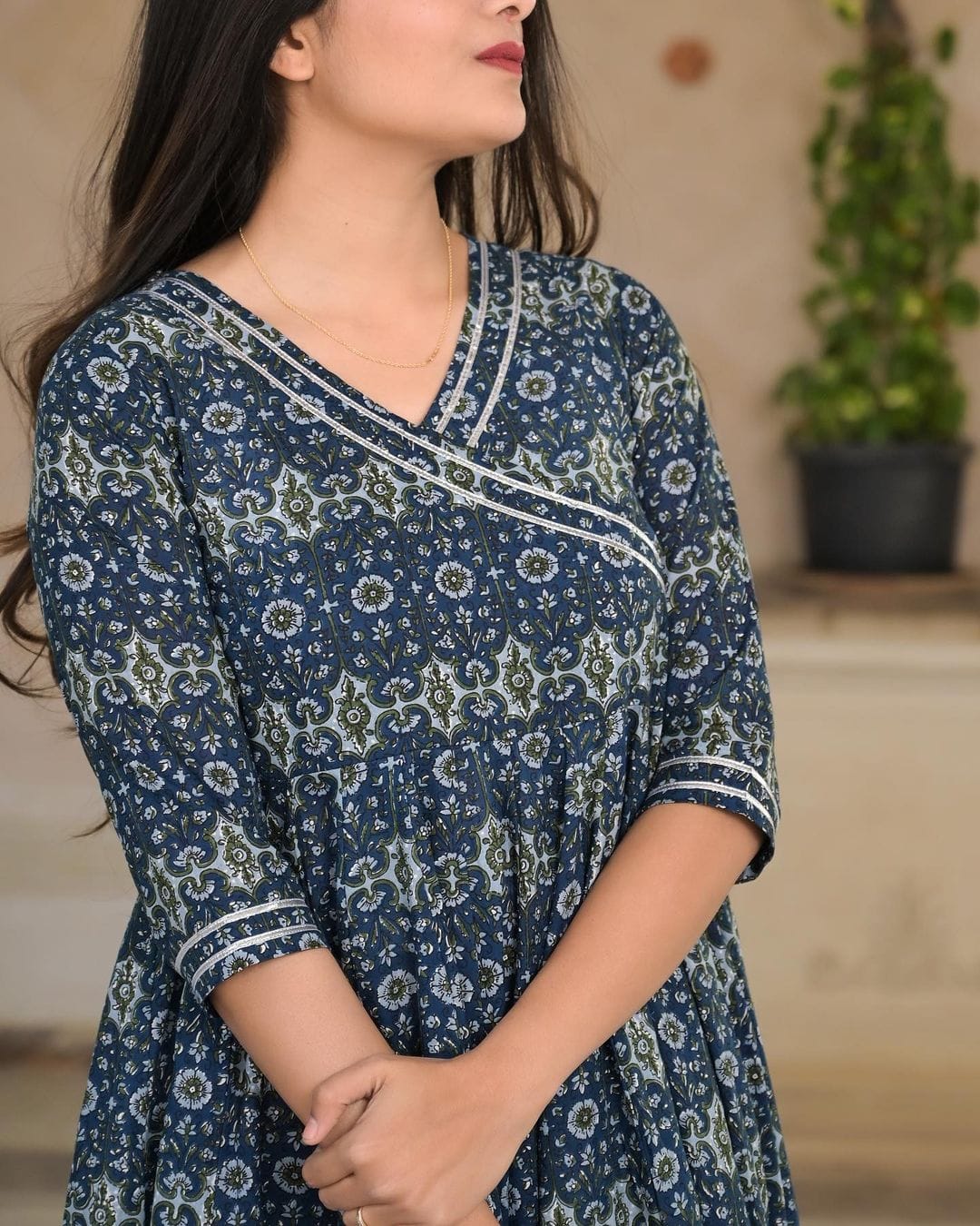 Beautifully Designed Vibrant Floral Print Maxi Dress for a Stunning Look
