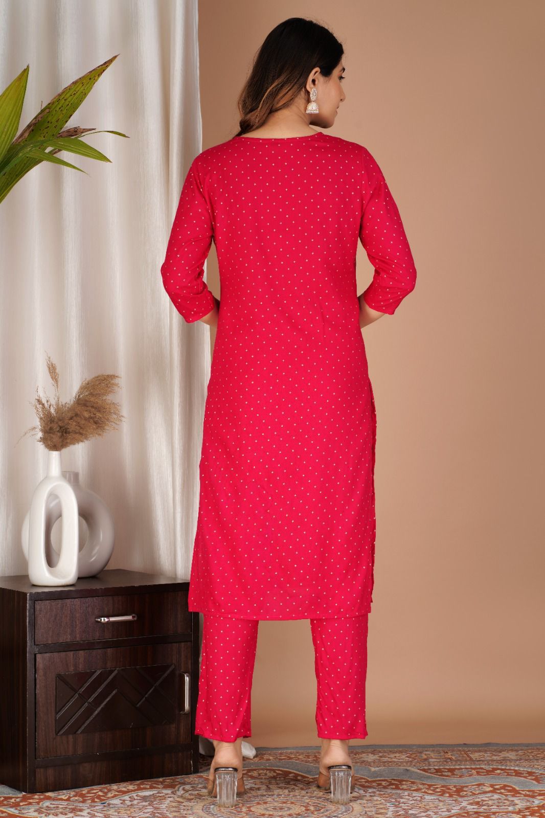 Exquisite Rayon Straight Kurti Set with Golden Print and Zari Embroidery