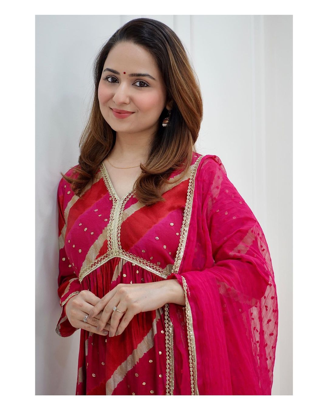 Elegant Magenta Cotton Kurti Set with Handcrafted Dupatta and Embroidered Neckline