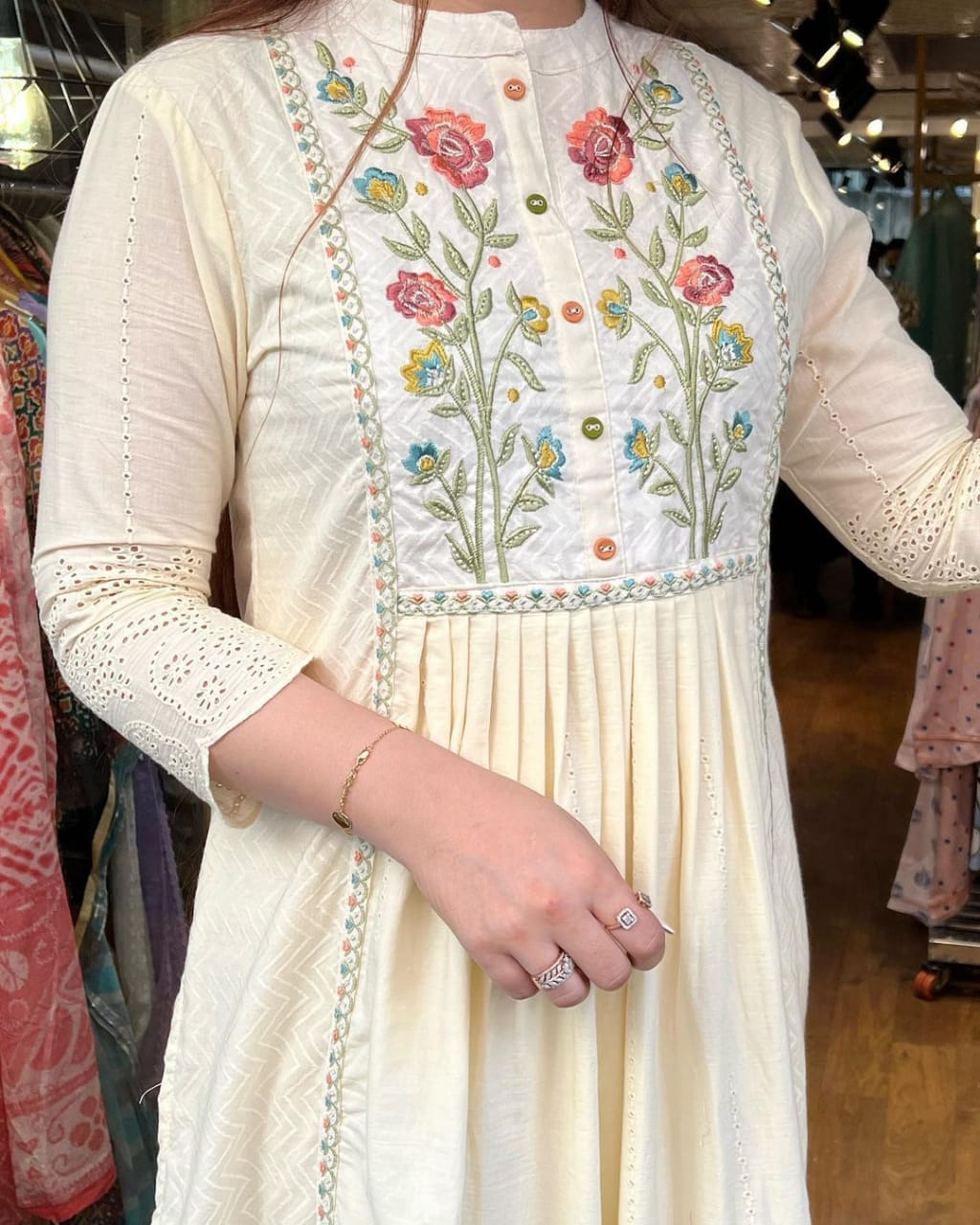 Off-White Flared Suit with Embroidery