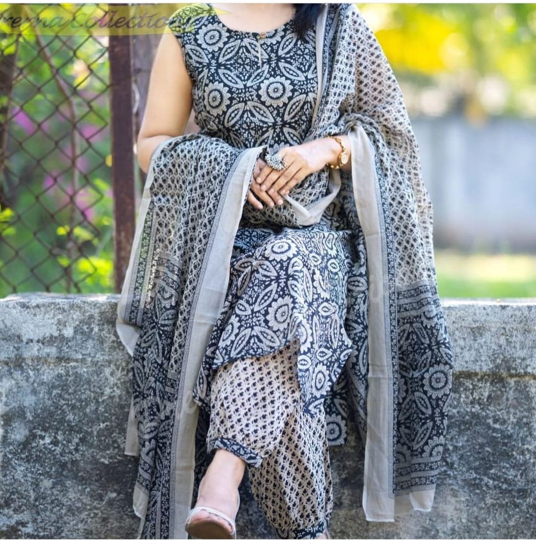 Sanganeri Block Print Straight Kurta Set in Black