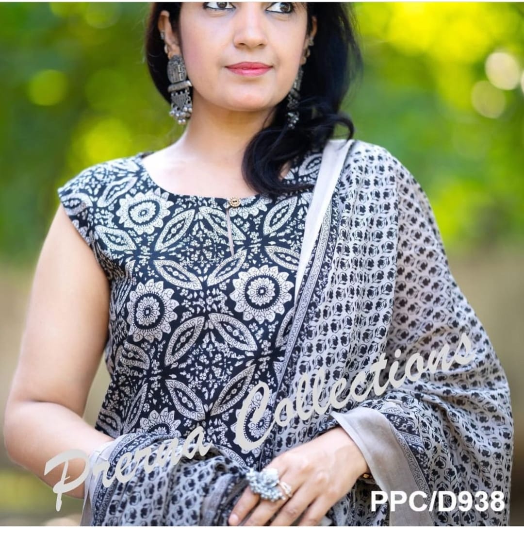 Sanganeri Block Print Straight Kurta Set in Black