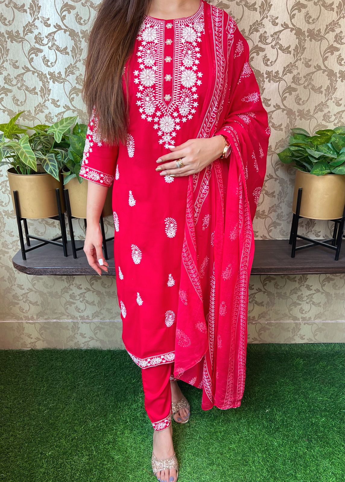 Sequin-Embroidered Kurti Pant Set with Malmal Cotton Dupatta