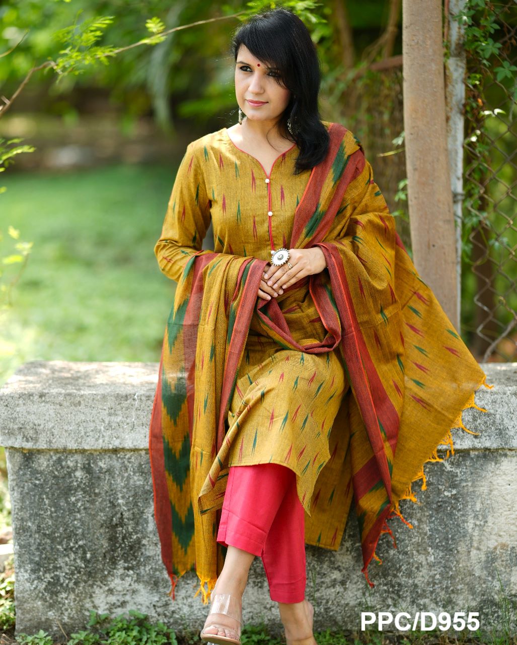 Jaipuri Hand Block Print Kurta, Pant, and Tie-Dye Mul Dupatta Set