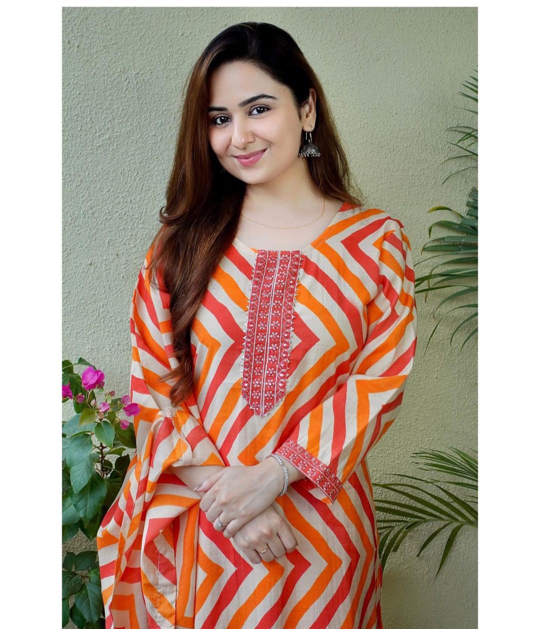 Zigzag Rayon Kaftan Kurta Set with Embroidery