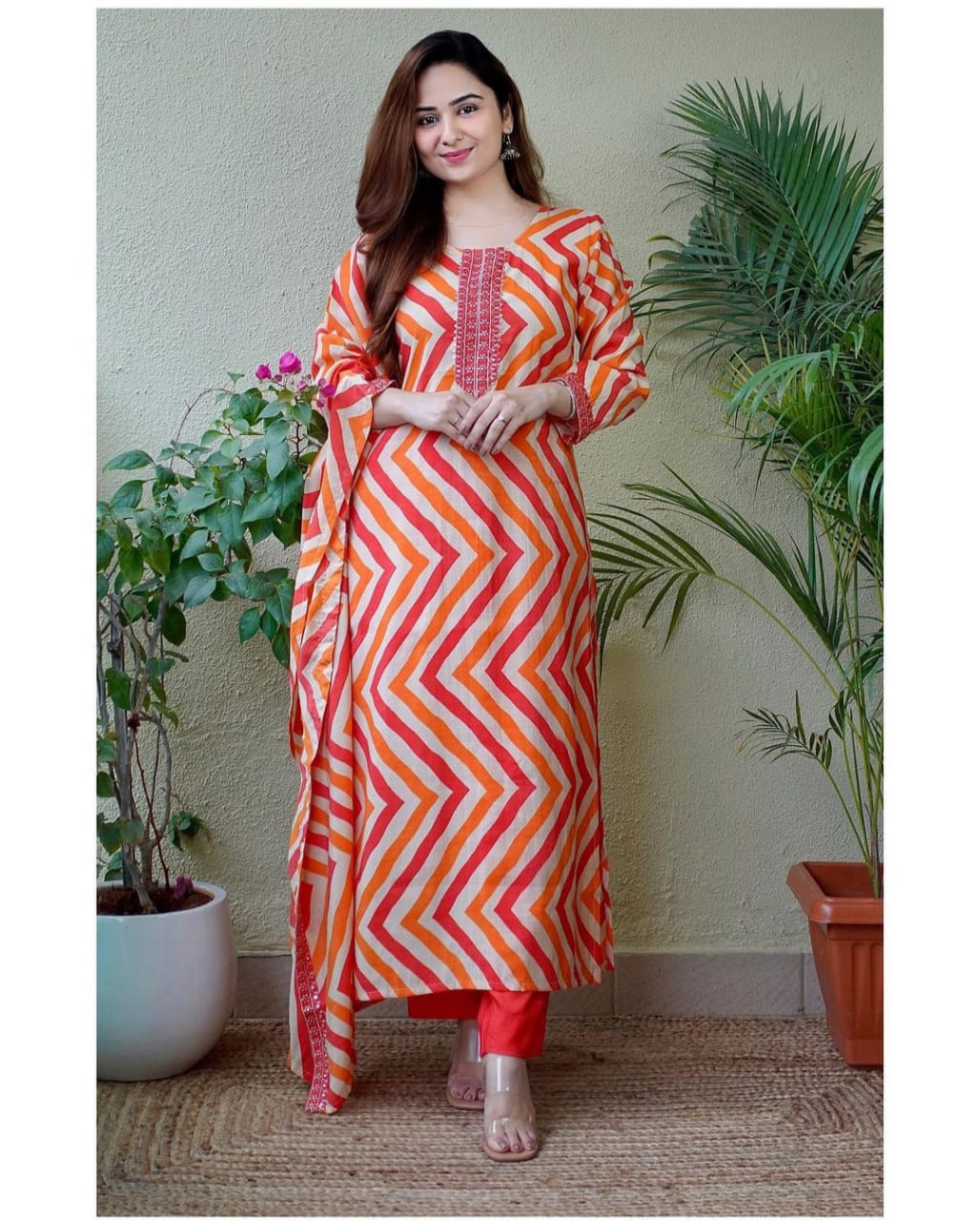 Zigzag Rayon Kaftan Kurta Set with Embroidery