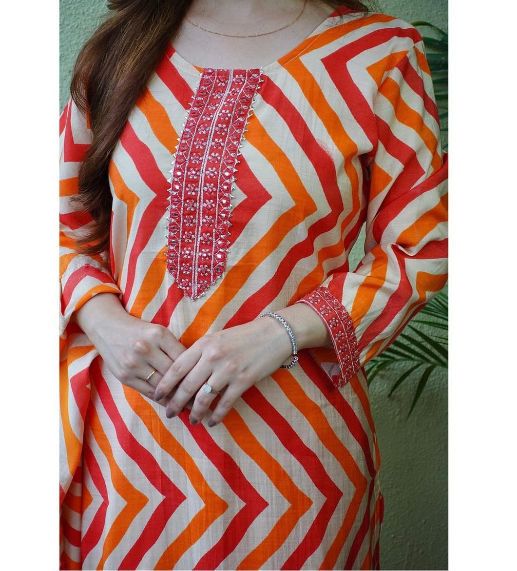 Zigzag Rayon Kaftan Kurta Set with Embroidery