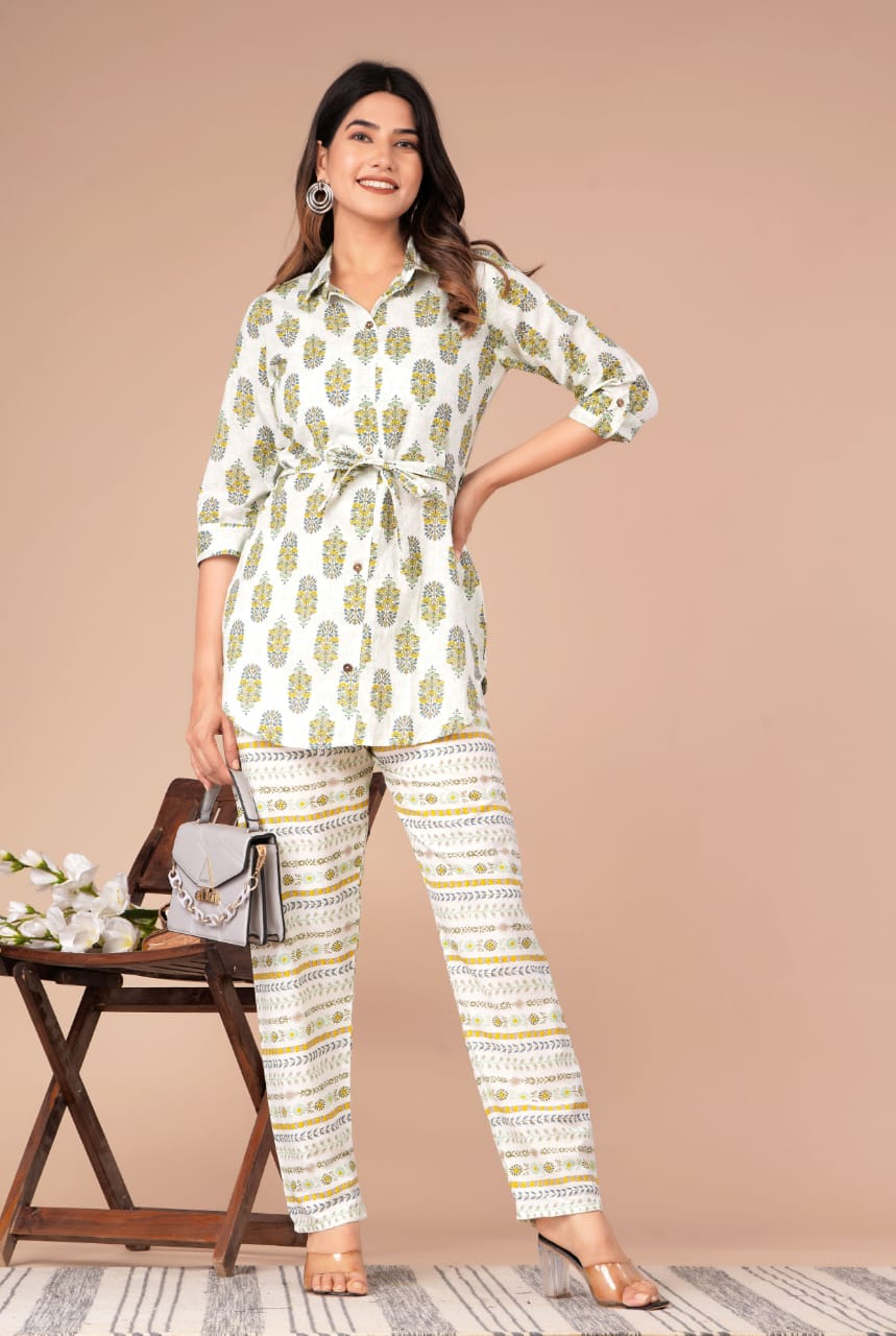Cord Set: Shirt-style top with Belt and Cotton Pant