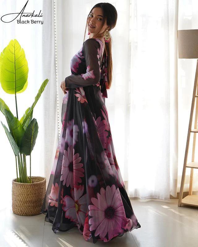 Black Tubby Organza 2-Piece (Gown & Dupatta) Set with Picko Detailing