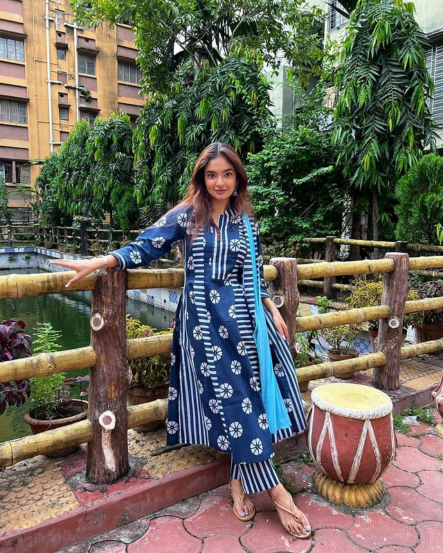 Cotton 3-Piece Ensemble with Button Work – Kurta, Pant, and Dupatta Set