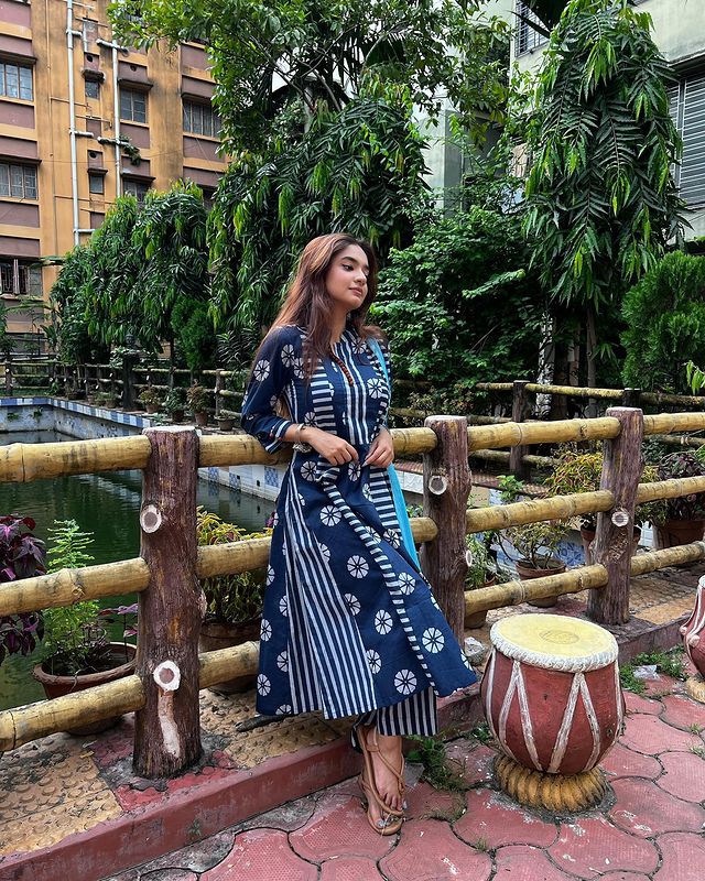 Cotton 3-Piece Ensemble with Button Work – Kurta, Pant, and Dupatta Set