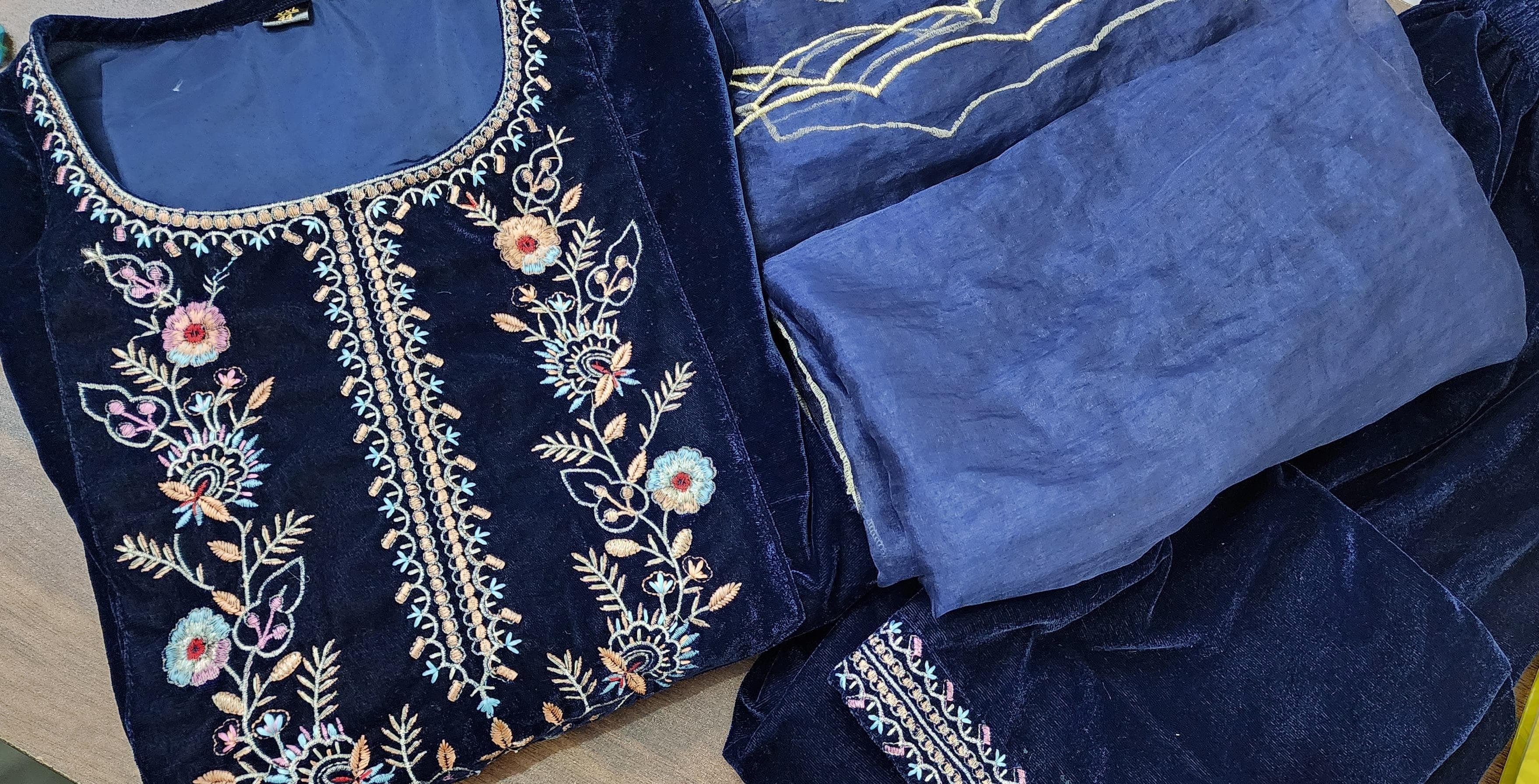 Velvet Suit Set with Thread Embroidery and Organza Dupatta