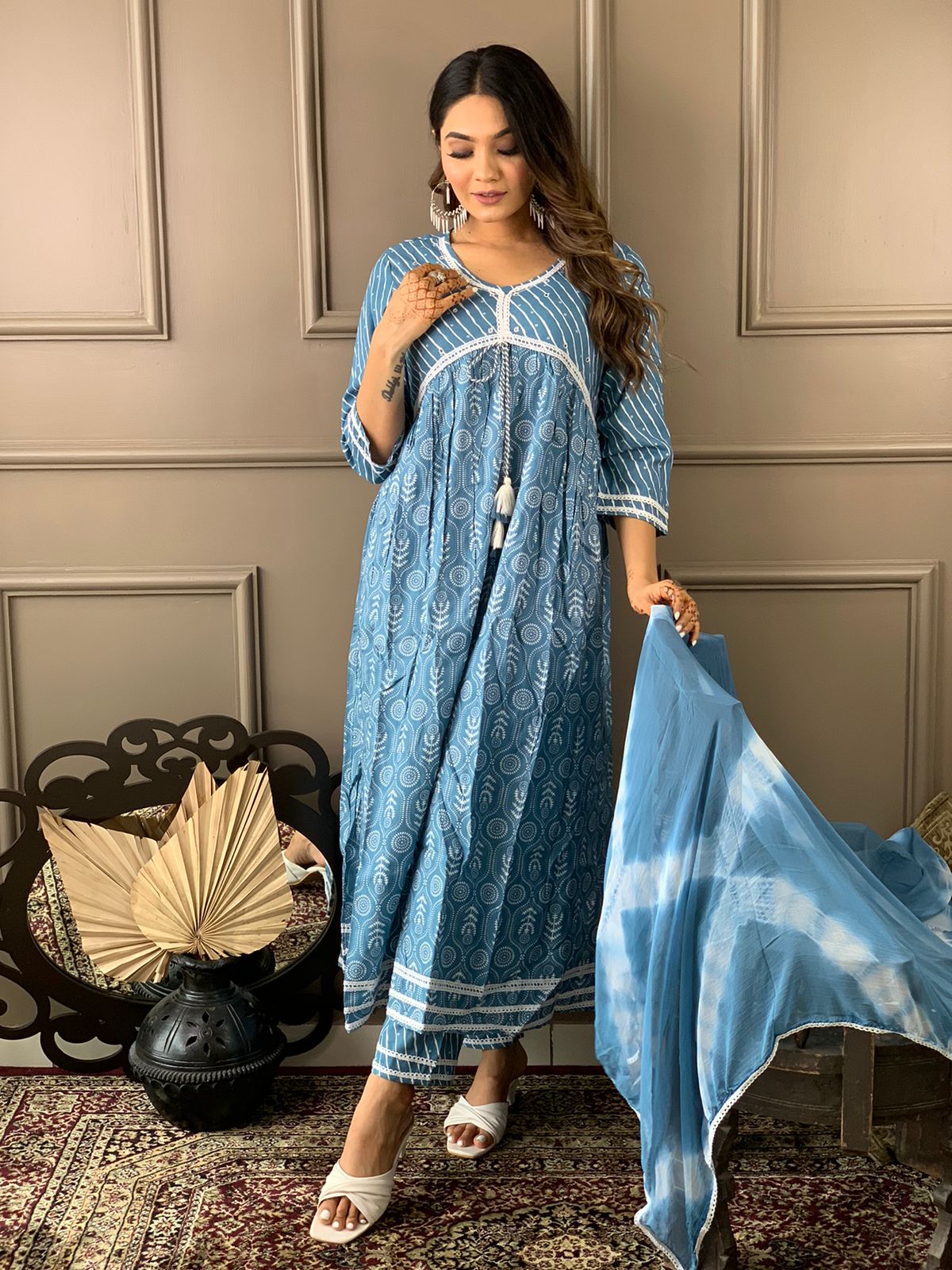 Alia Style Rayon Lace Work Suit Set