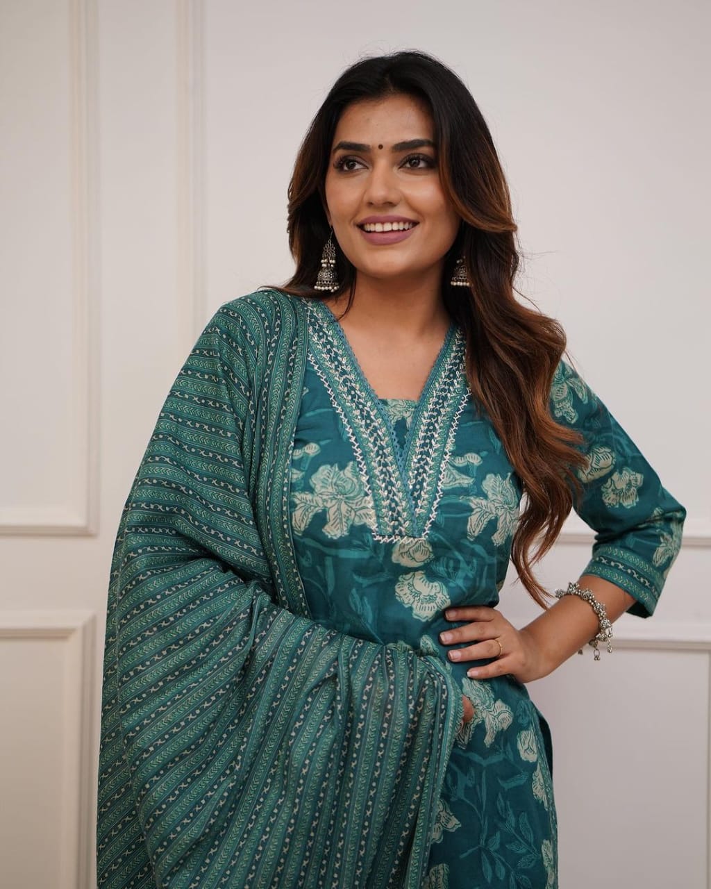 Cotton Kurta Set with Moti & Lace Embellishments