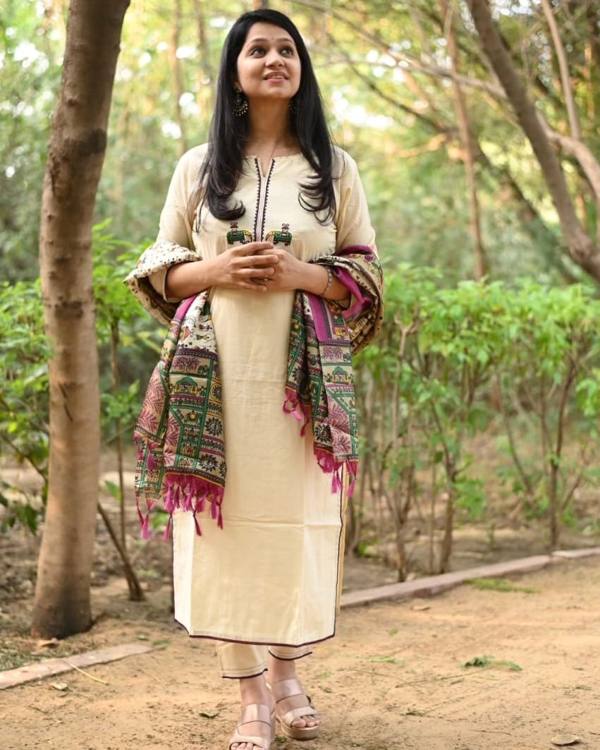 Cream Cotton Kurta Set with Zari Elephant Motifs and Warli Print Dupatta