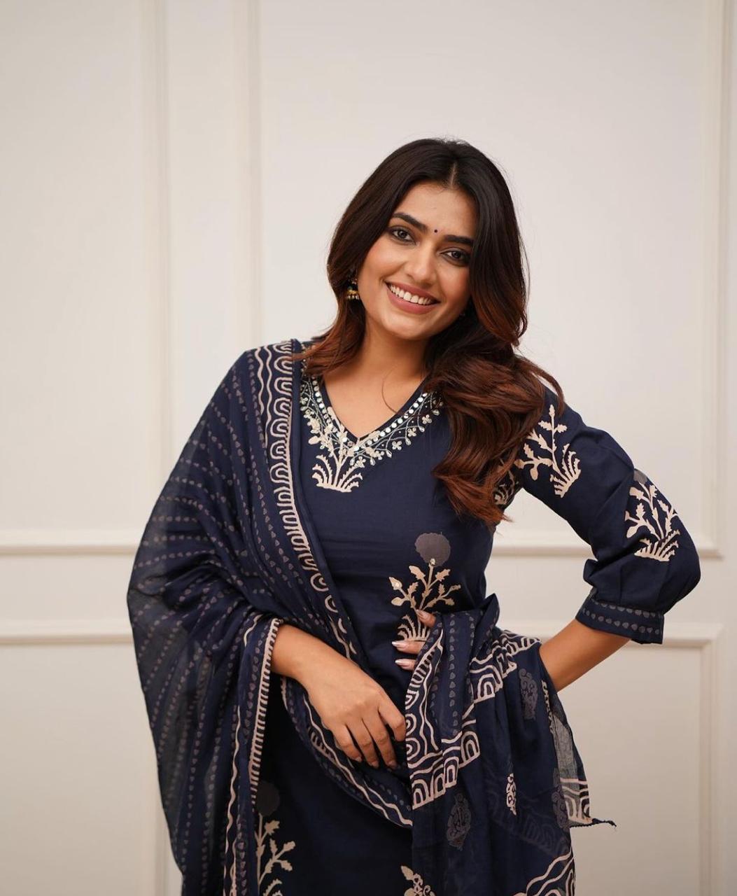 Blue Cotton Discharge Printed Suit Set with Dupatta and Pant