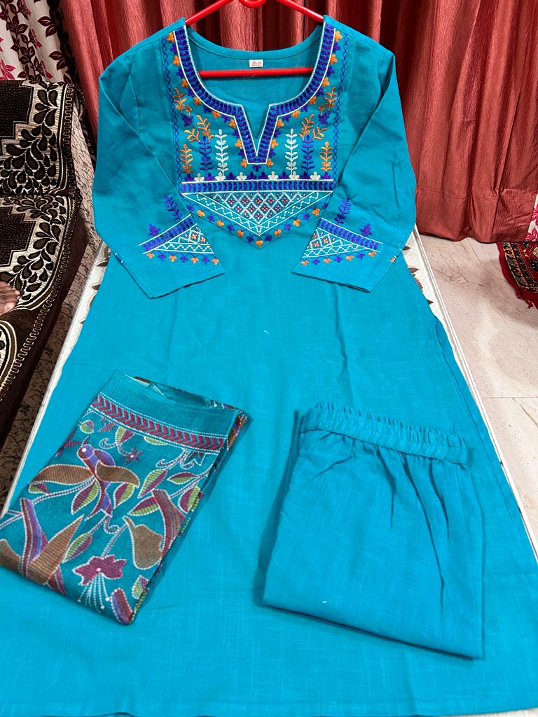 Aari Embroidered Handloom Set with Kantha Print Dupatta