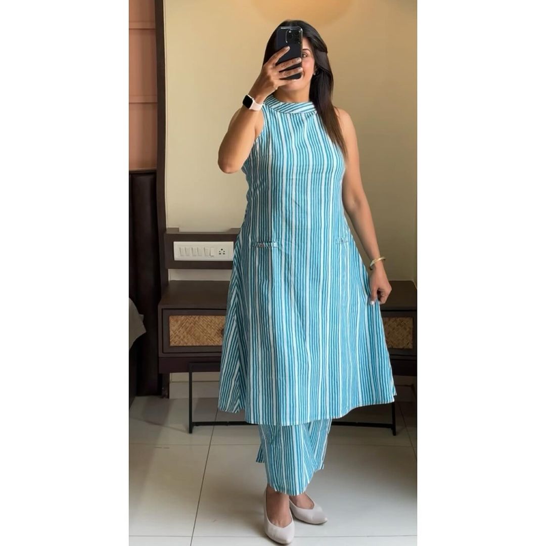 Breezy Summer Style - Cotton Sleeveless Kurta Set with Tagai Work