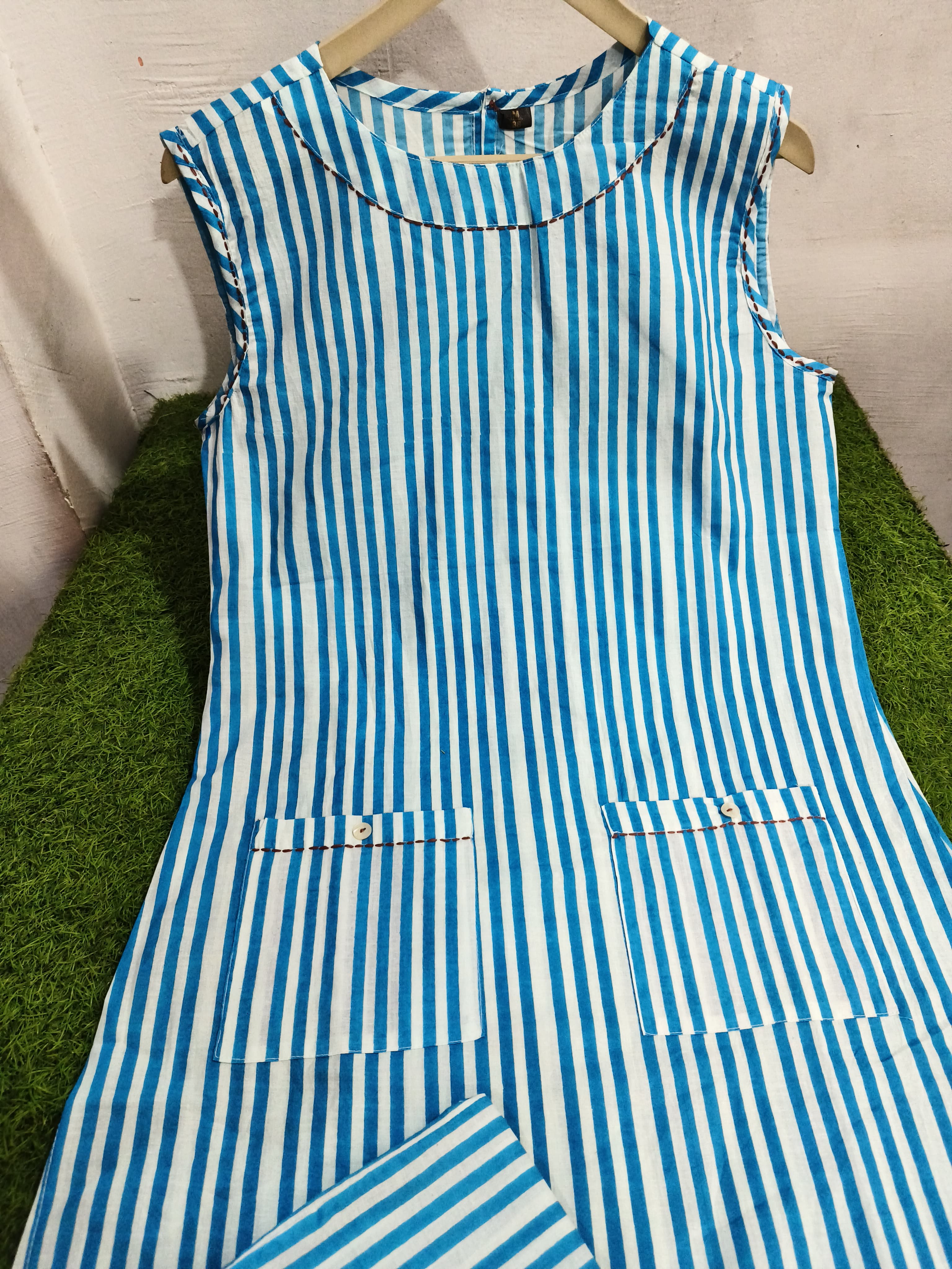 Breezy Summer Style - Cotton Sleeveless Kurta Set with Tagai Work