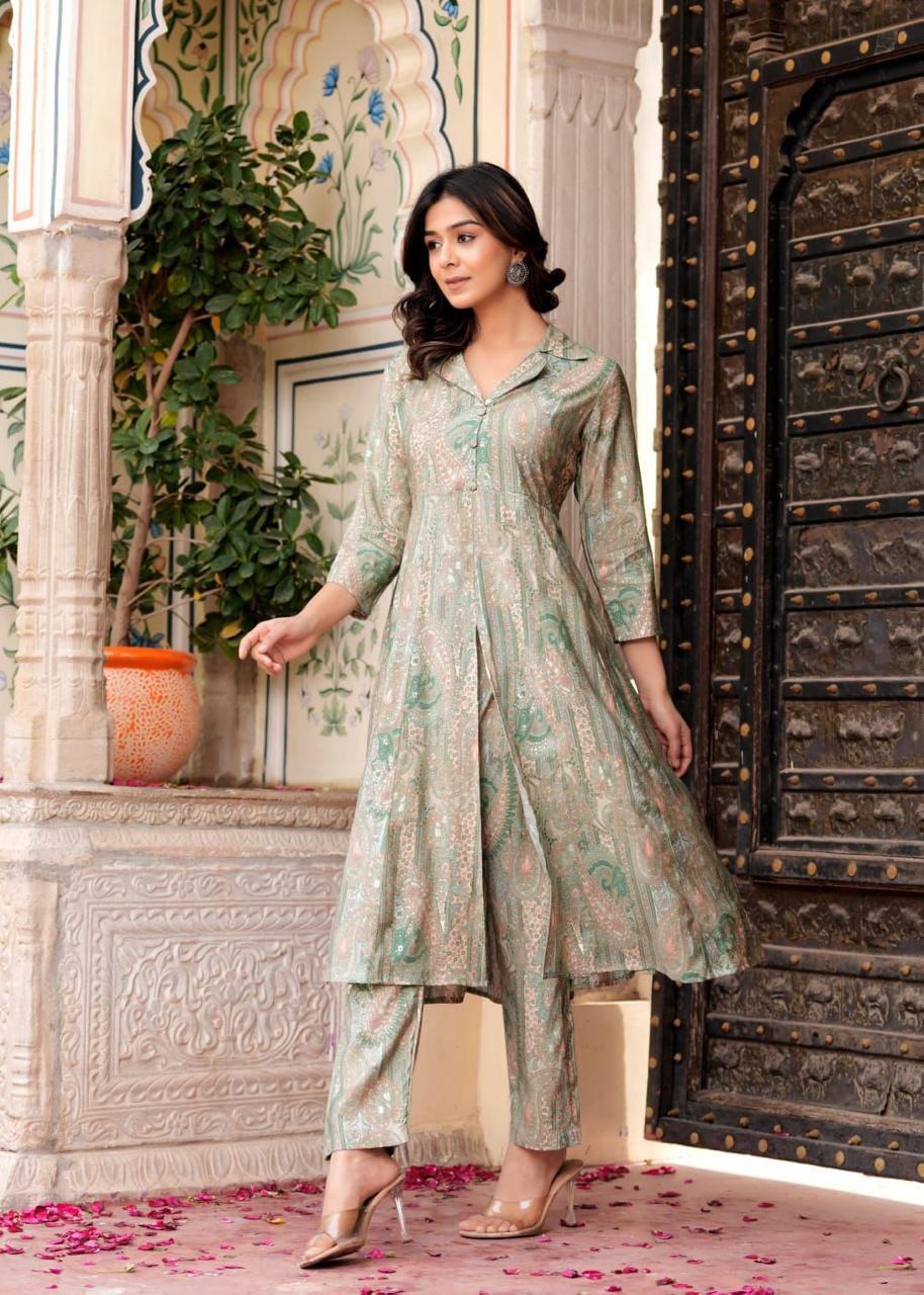 Maslin Foil Print Two-Piece Long Cord Set