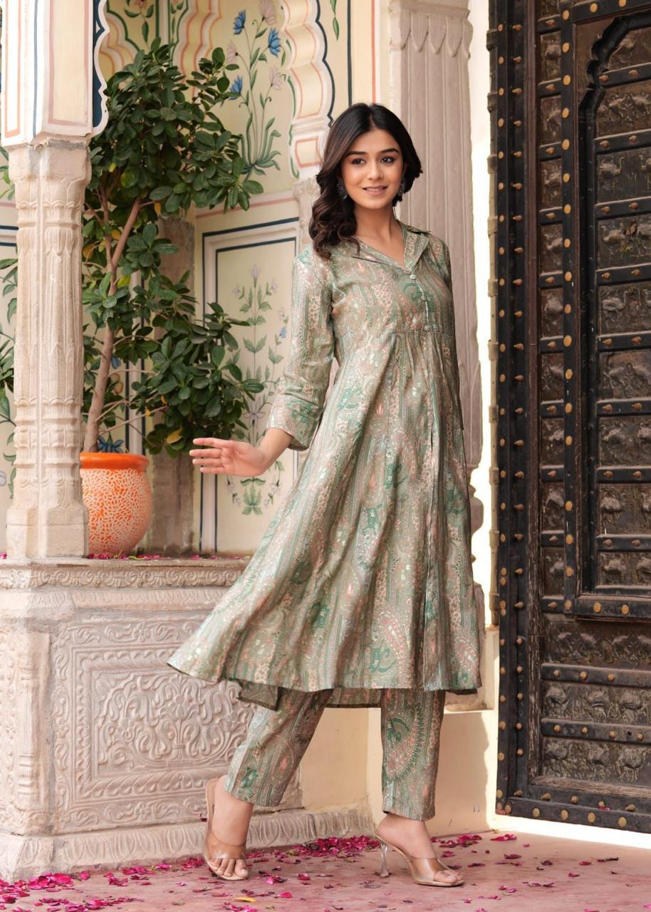 Maslin Foil Print Two-Piece Long Cord Set