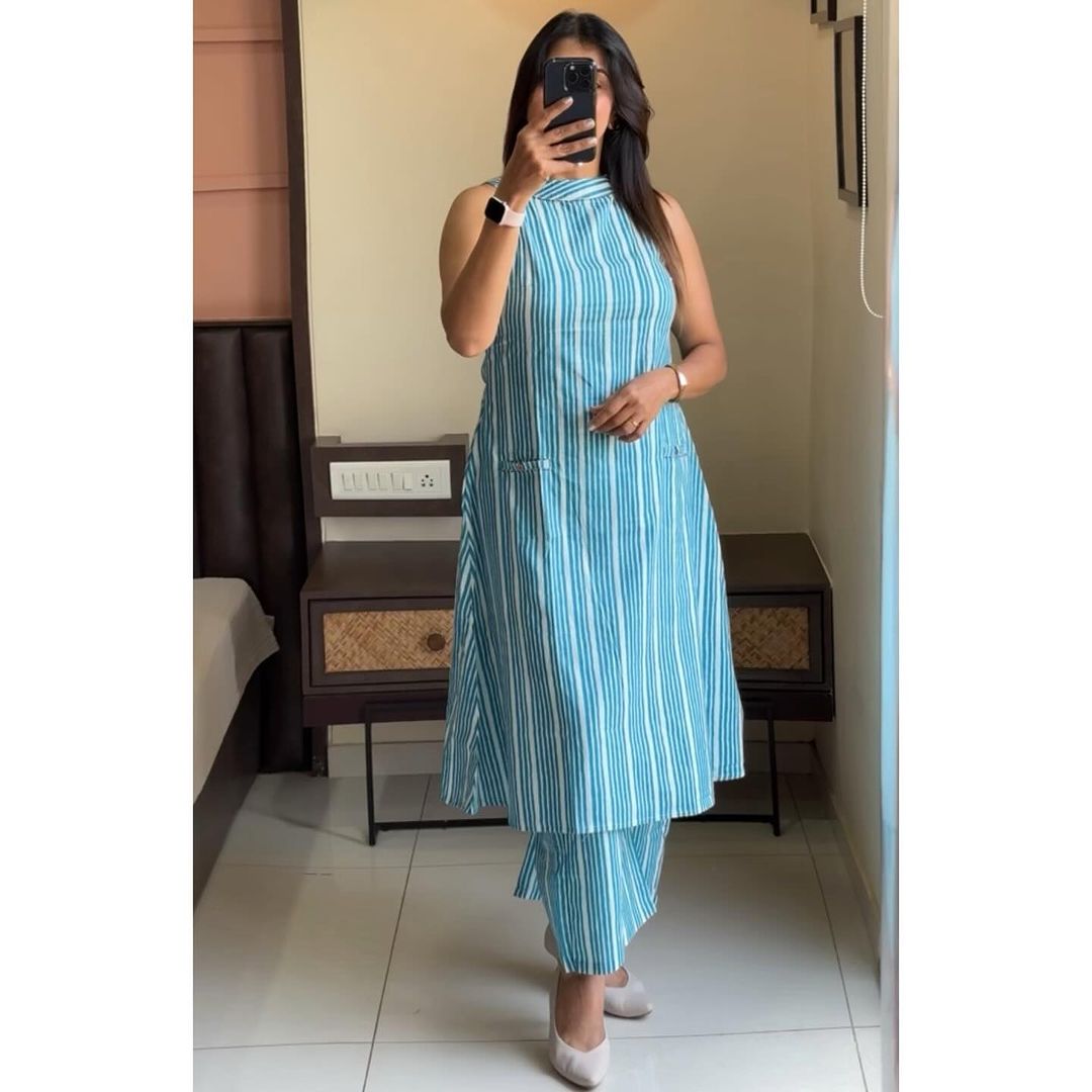 Cotton Sleeveless Kurta Pant Set with Tagai Work