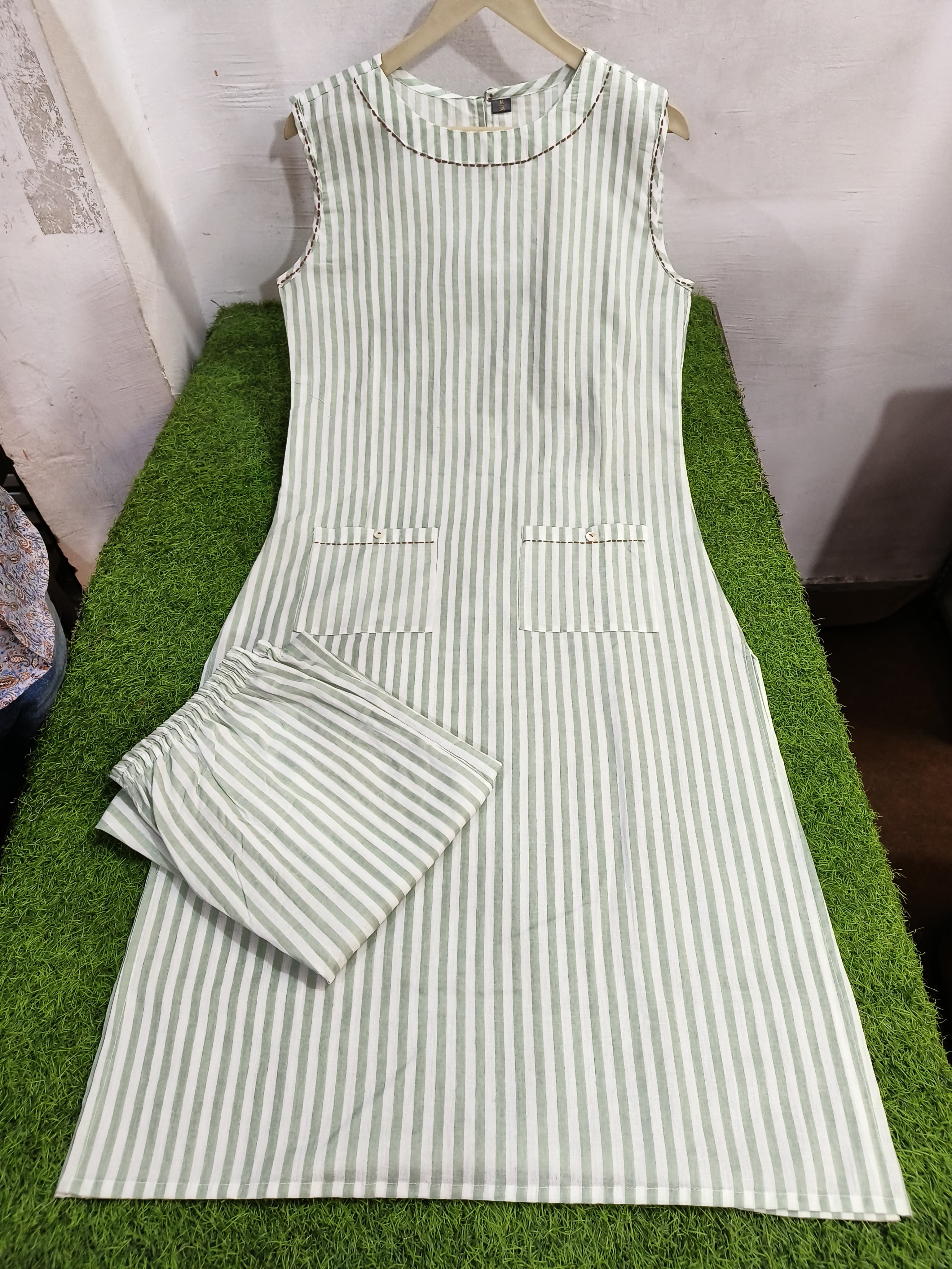 Cotton Sleeveless Kurta Pant Set with Tagai Work