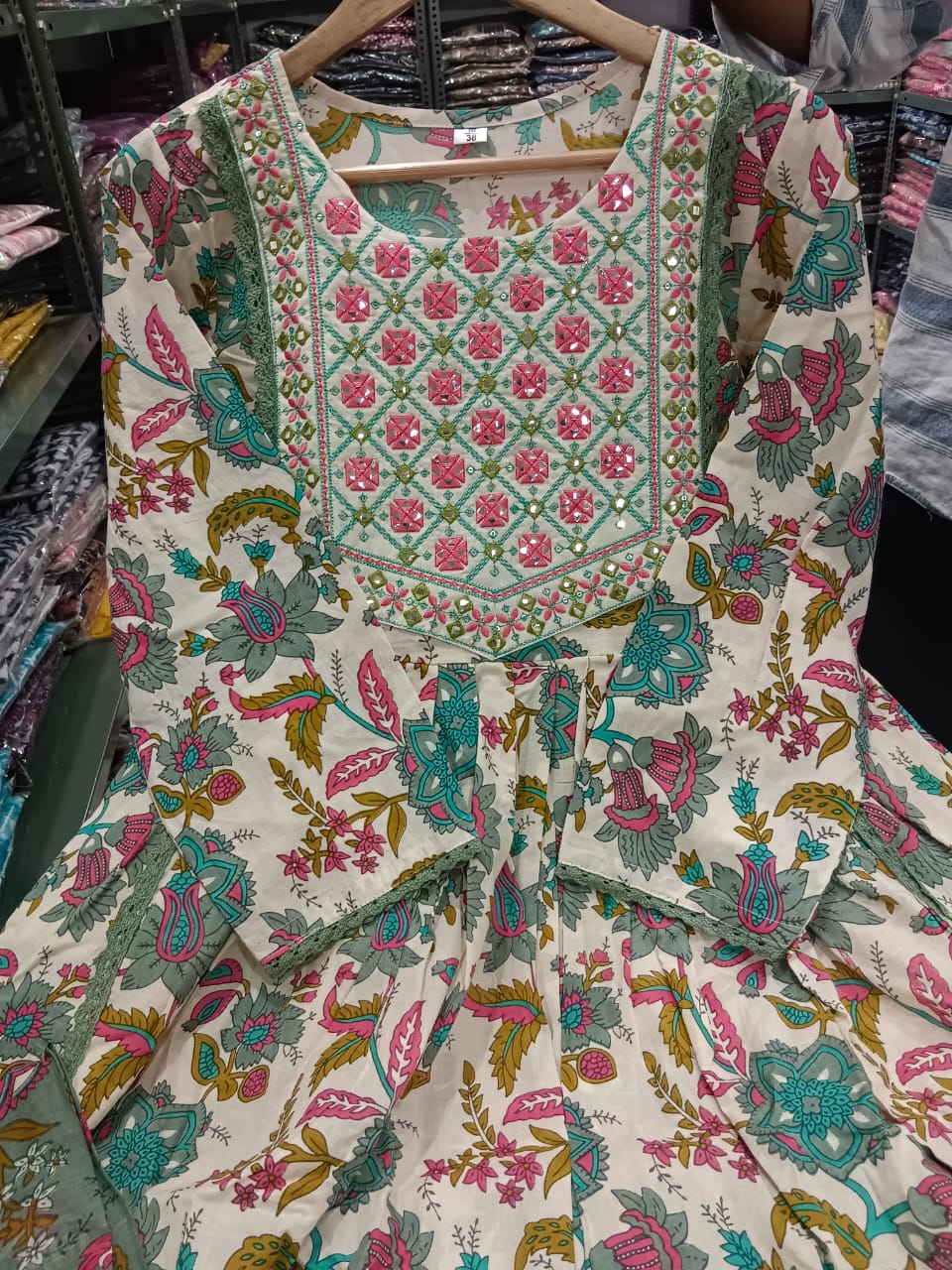 Cotton Printed Kurta Pant Set with Lace Work & Malmal Dupatta