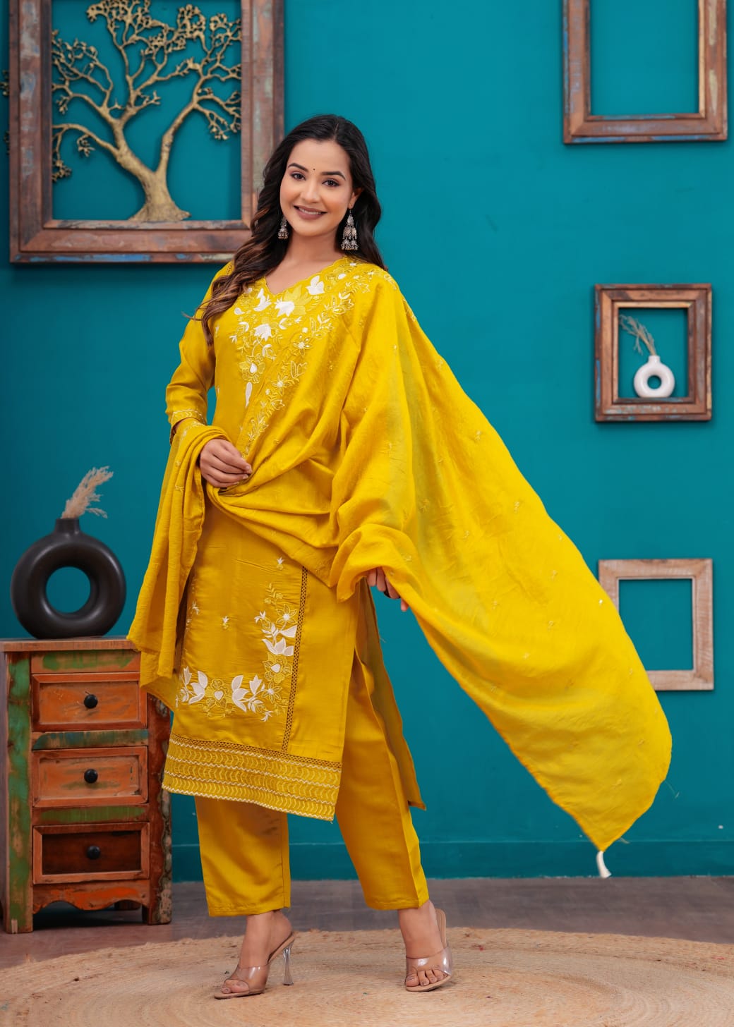 Roman Silk Kurti Pant Set with Chanderi Dupatta – Embroidered 3-Piece Suit