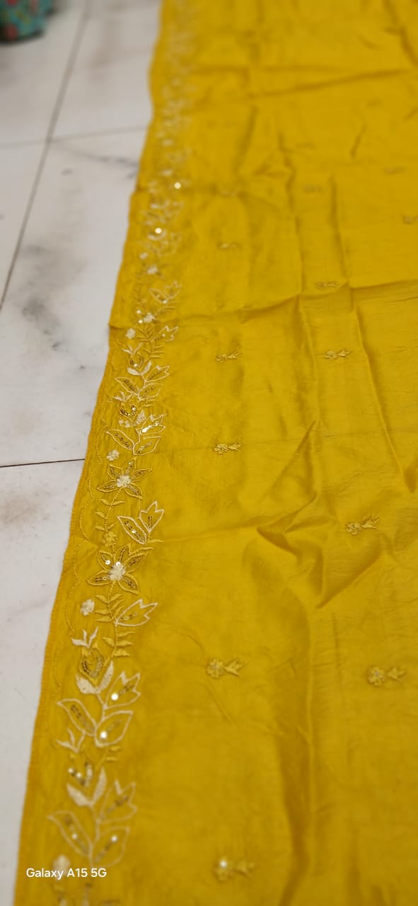 Roman Silk Kurti Pant Set with Chanderi Dupatta – Embroidered 3-Piece Suit