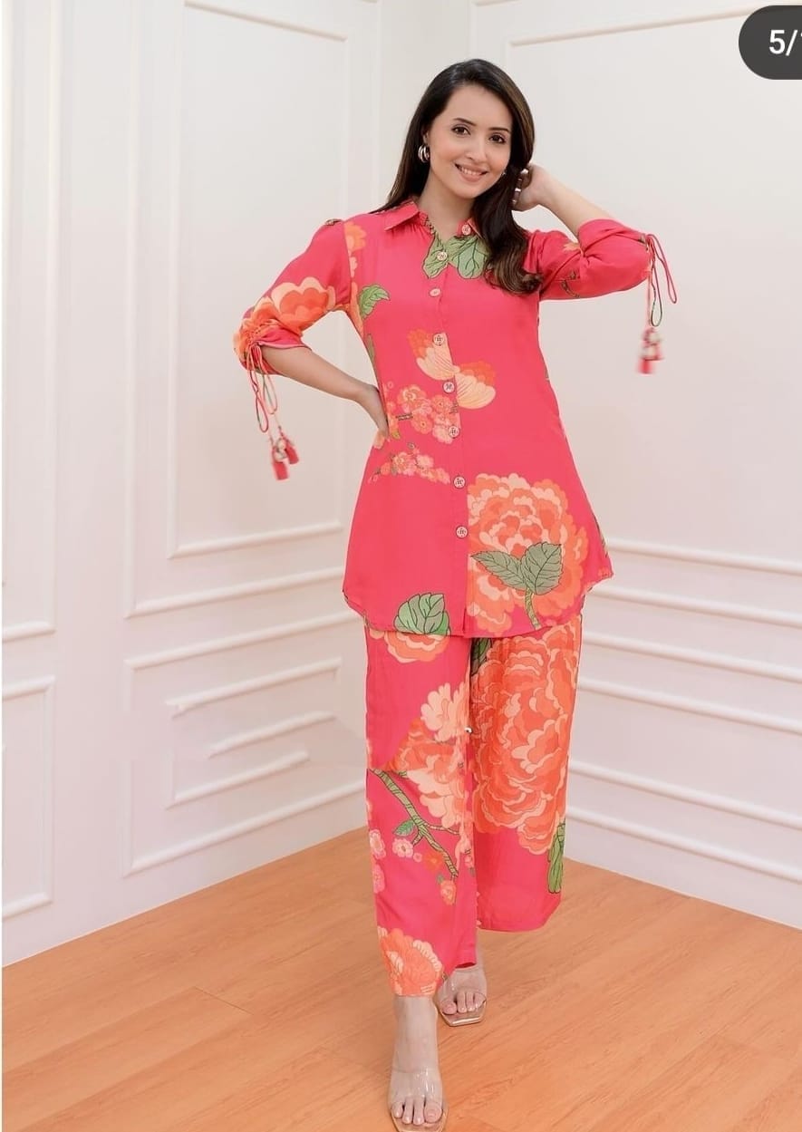 Muslin Digital Print Co-Ord Set – Shirt Collar Top with Dori Pattern Sleeves & Matching Pant