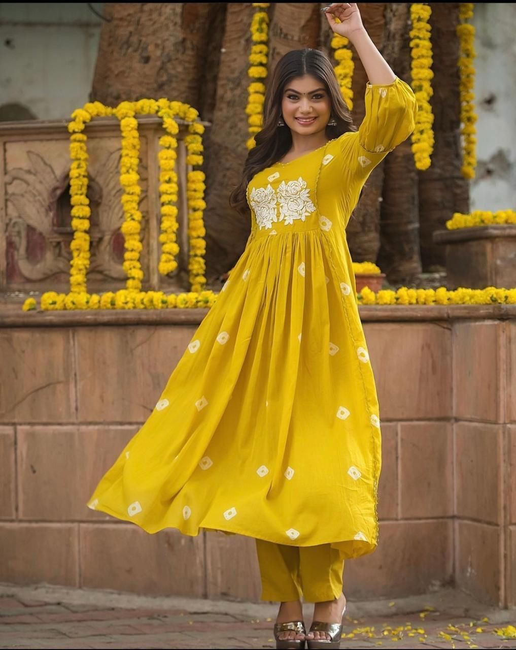 Bandage Discharge Print Cotton Kurta Pant Set with Adda & Embroidered Lace Work