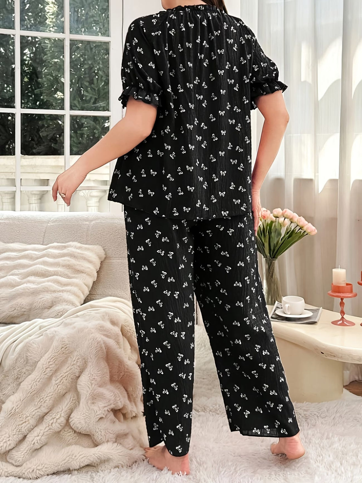 Chic Bow Print Lounge Co-Ord Set
