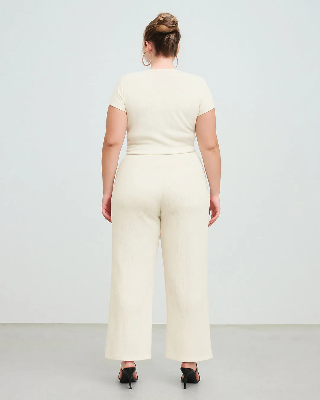 Short Sleeve Crop Top & Wide Knotted Pant In Off-White