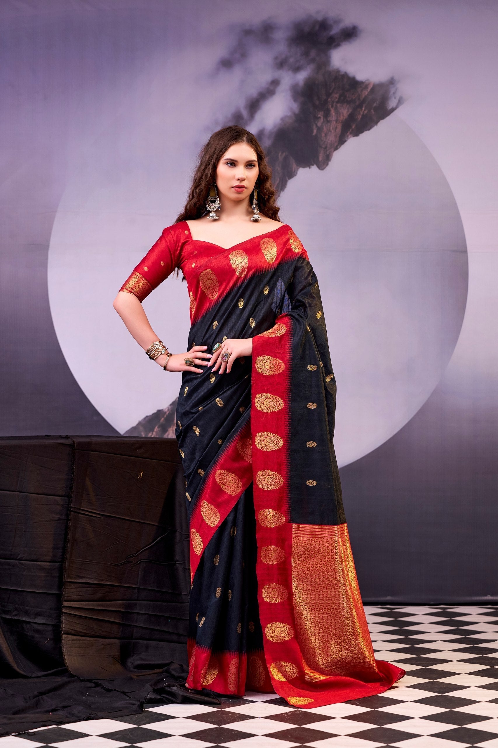 Elegant Cotton Zari Weaving Saree